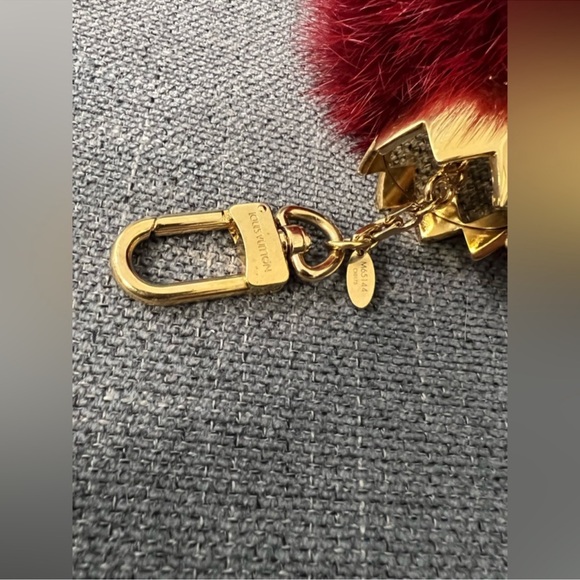 Louis Vuitton mink fur large bag charm - Picture 4 of 4
